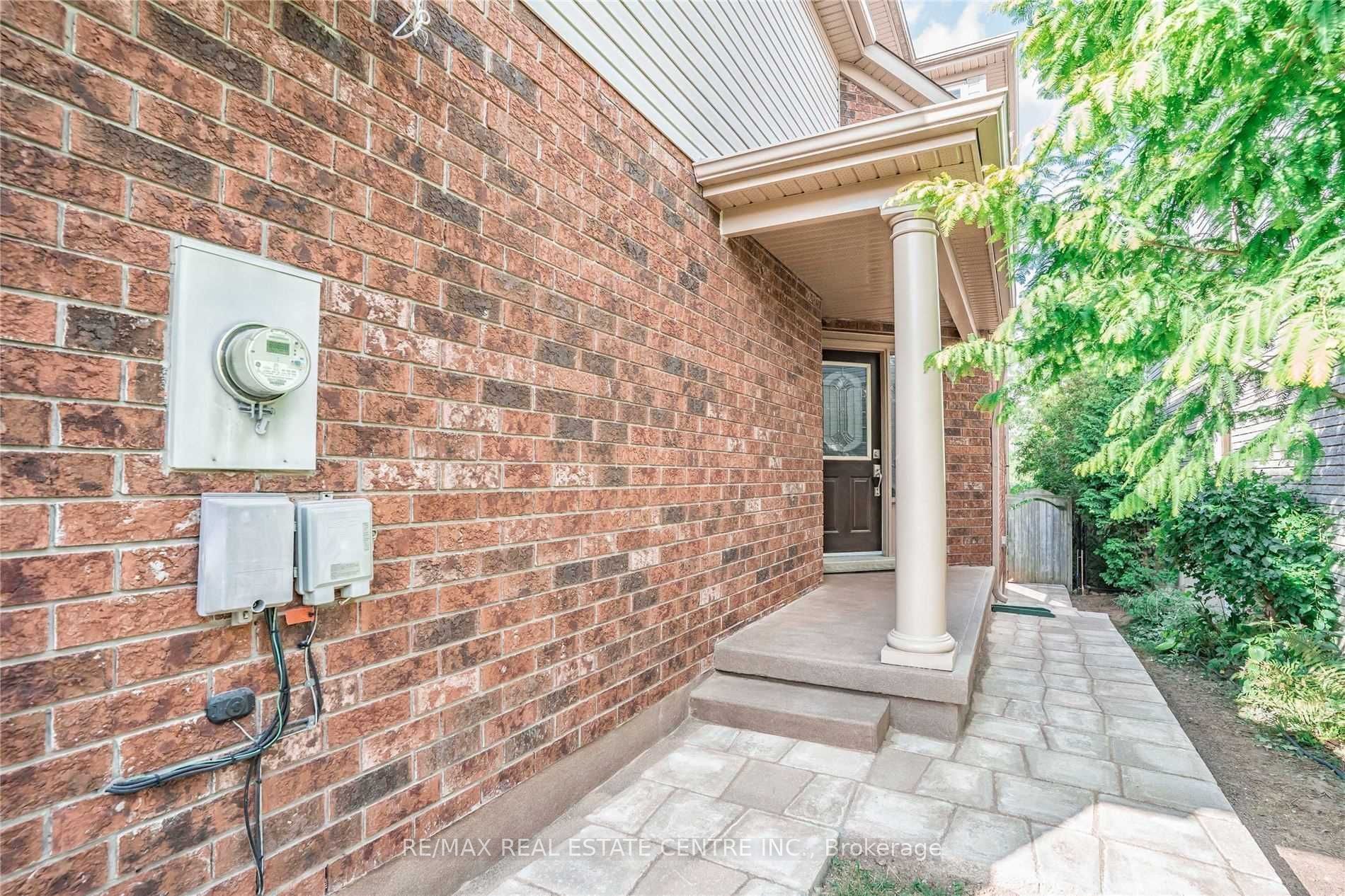 59 Porter Drive, Guelph 2
