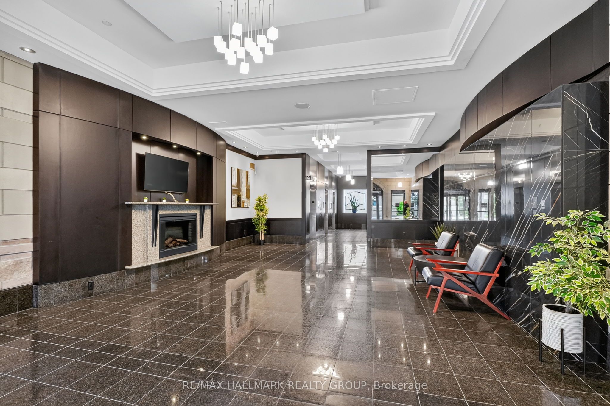 Unit 210 - 435 Albert Street, Ottawa 4