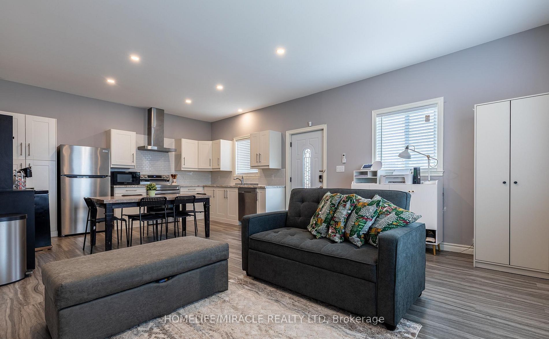 36 Division Street, St. Catharines 4