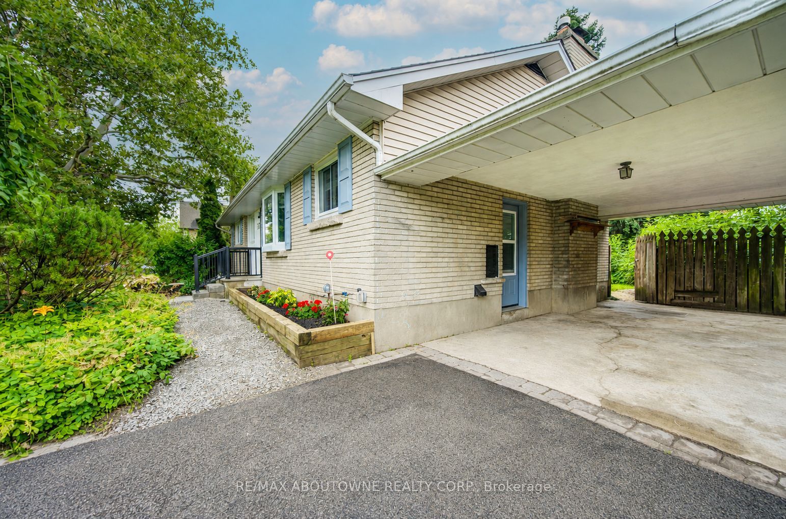 30 Dale Avenue, Stoney Creek 3