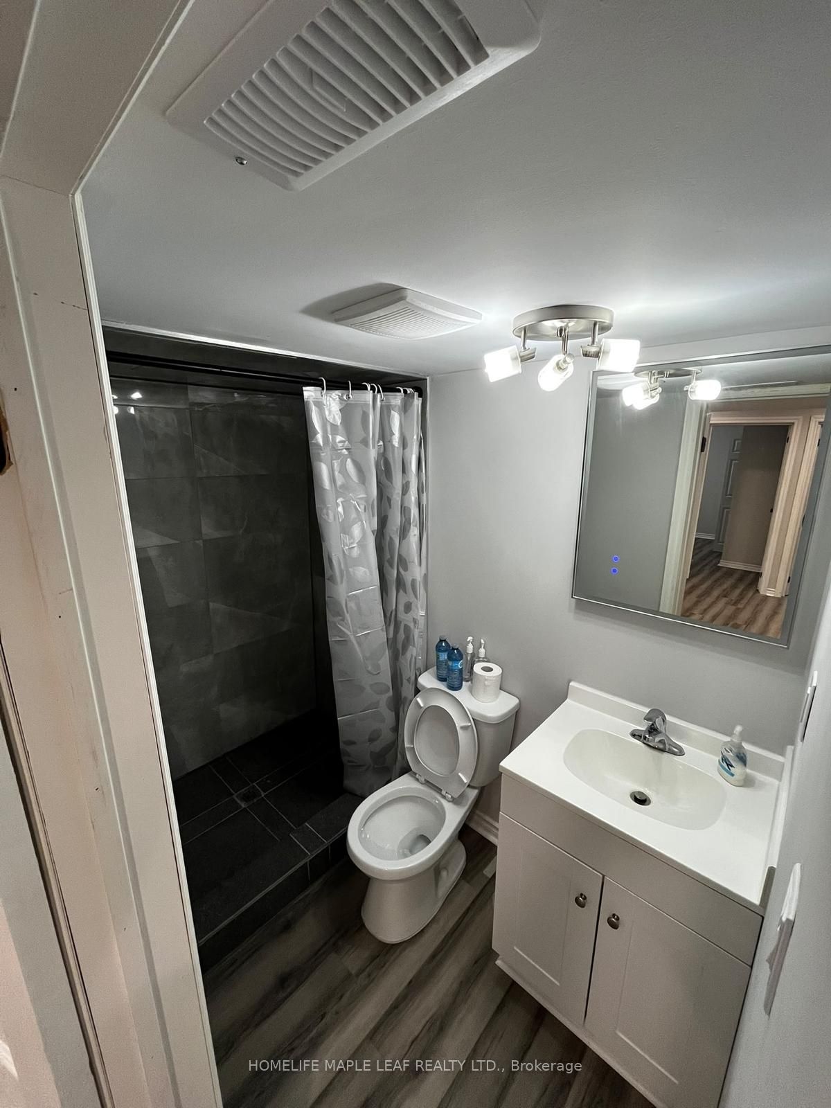 Unit Bsmt - 96 Honey Street, Cambridge 4