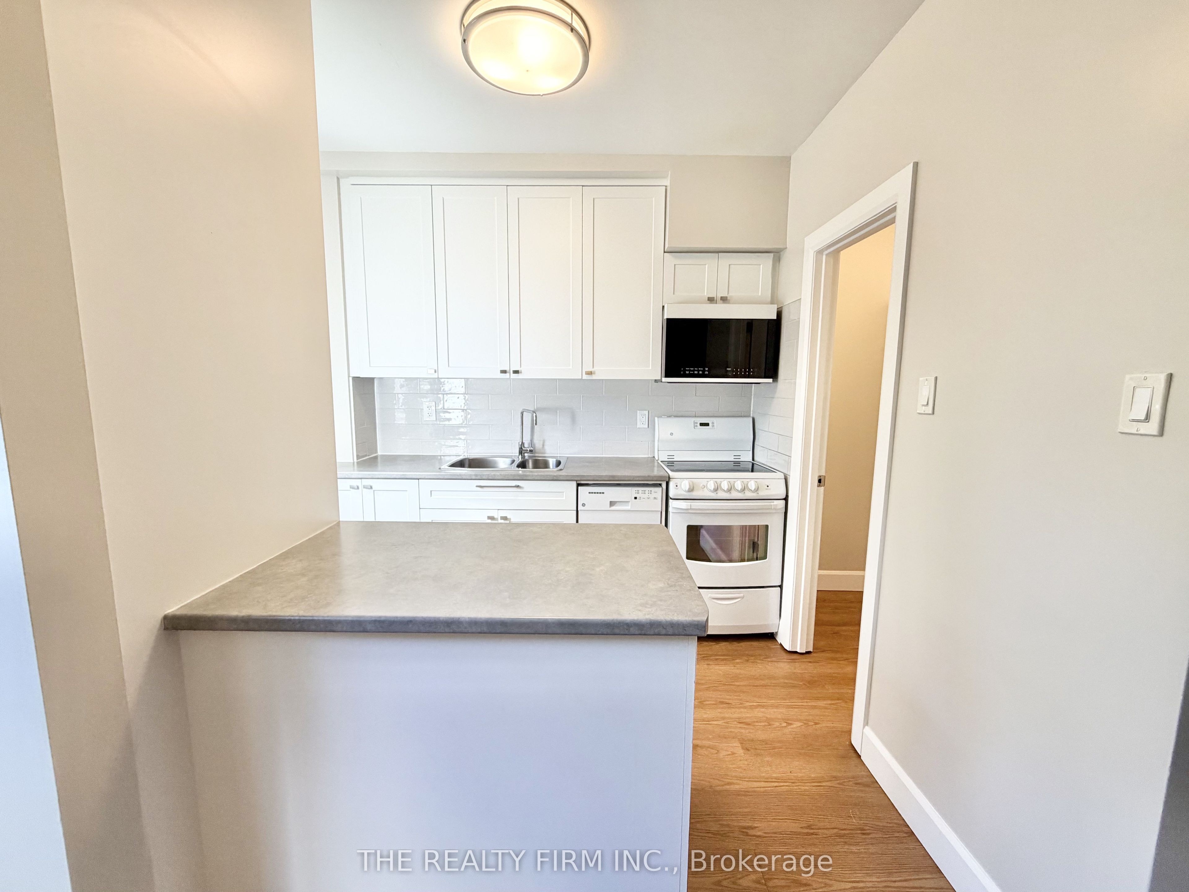 Unit 105 - 10 BEECHWOOD Place, London 2
