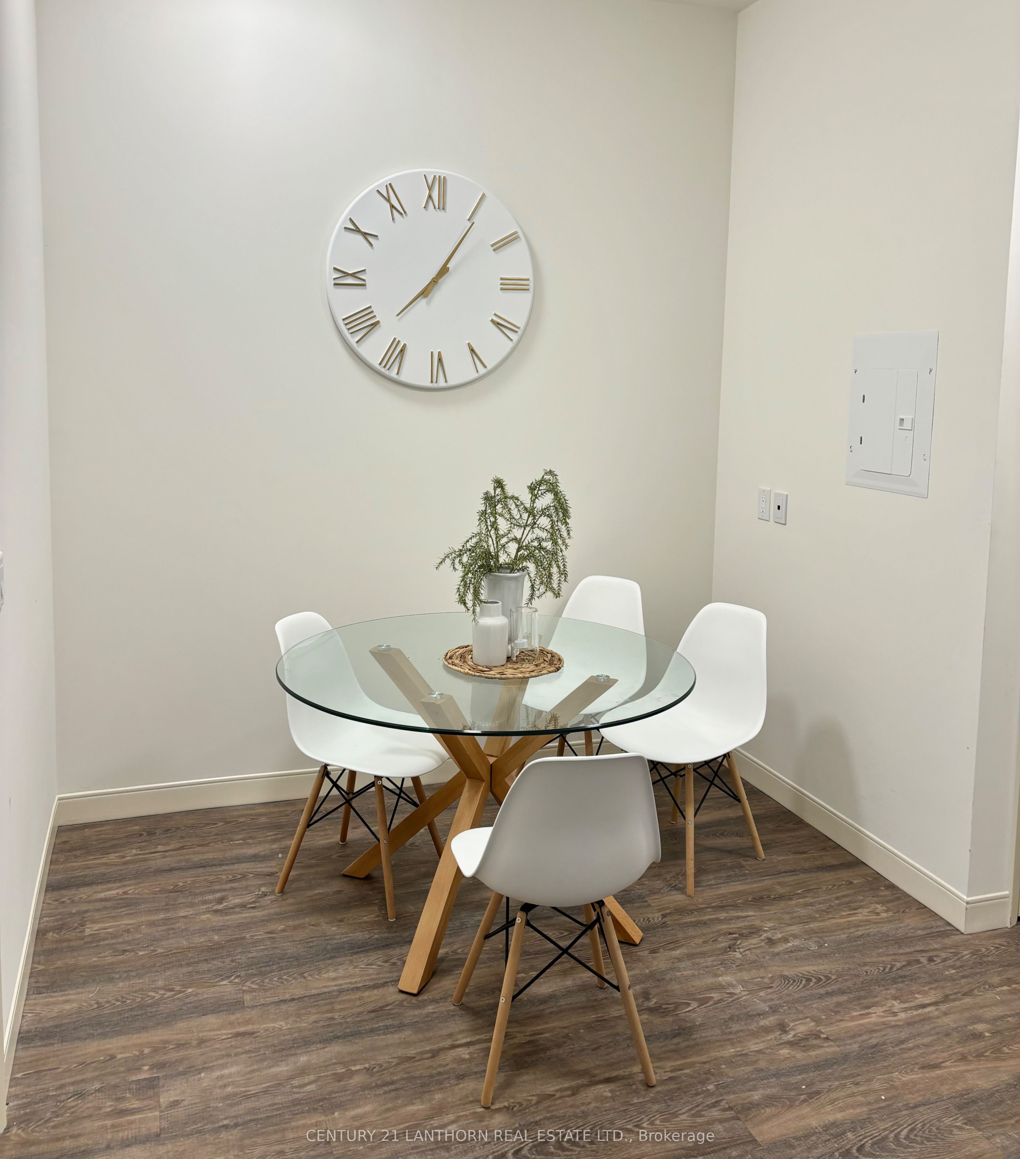 Unit 405 - 135 Station Street, Belleville 4