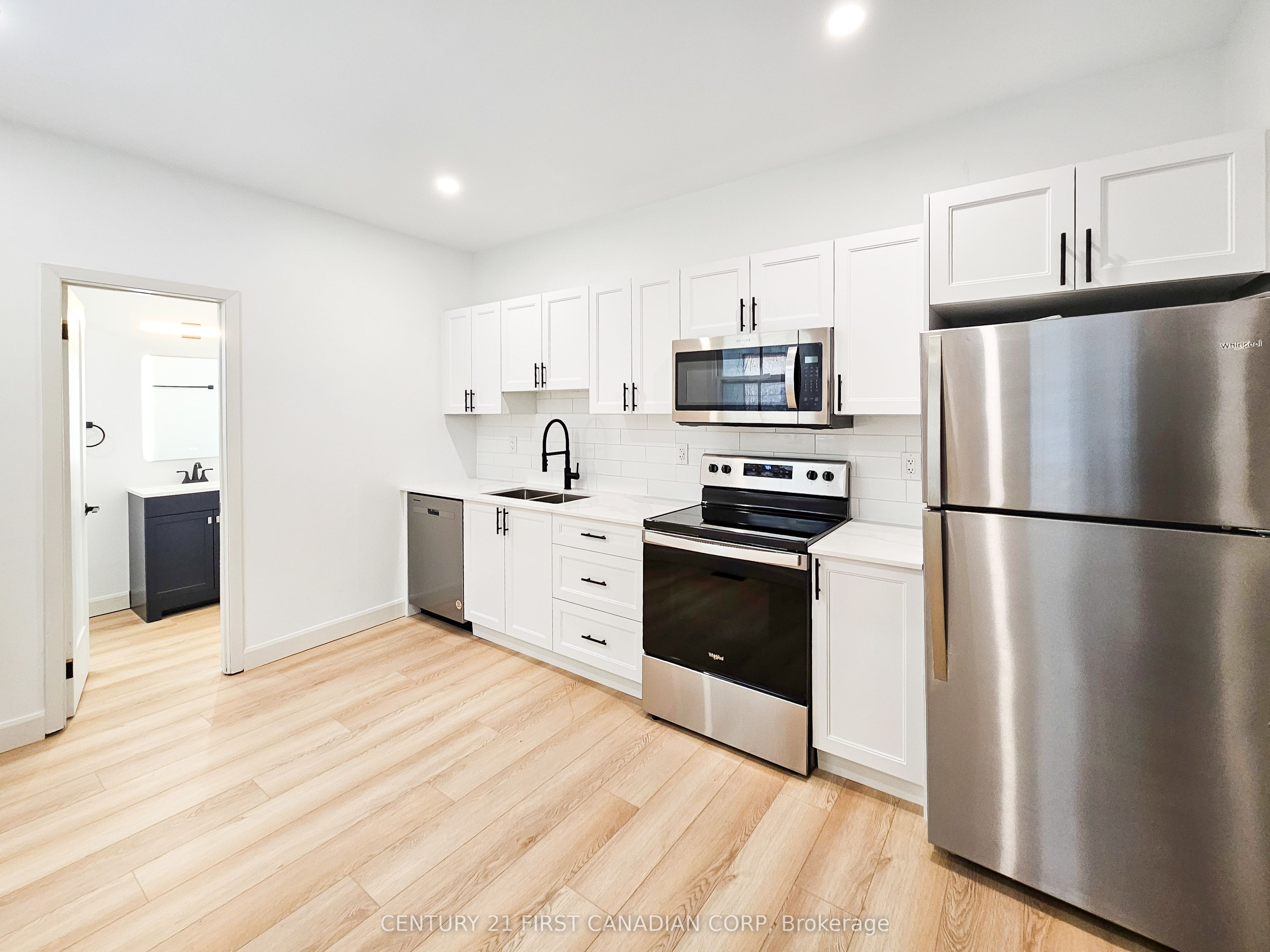 Unit Unit 1 - 859 Dundas Street, London 4