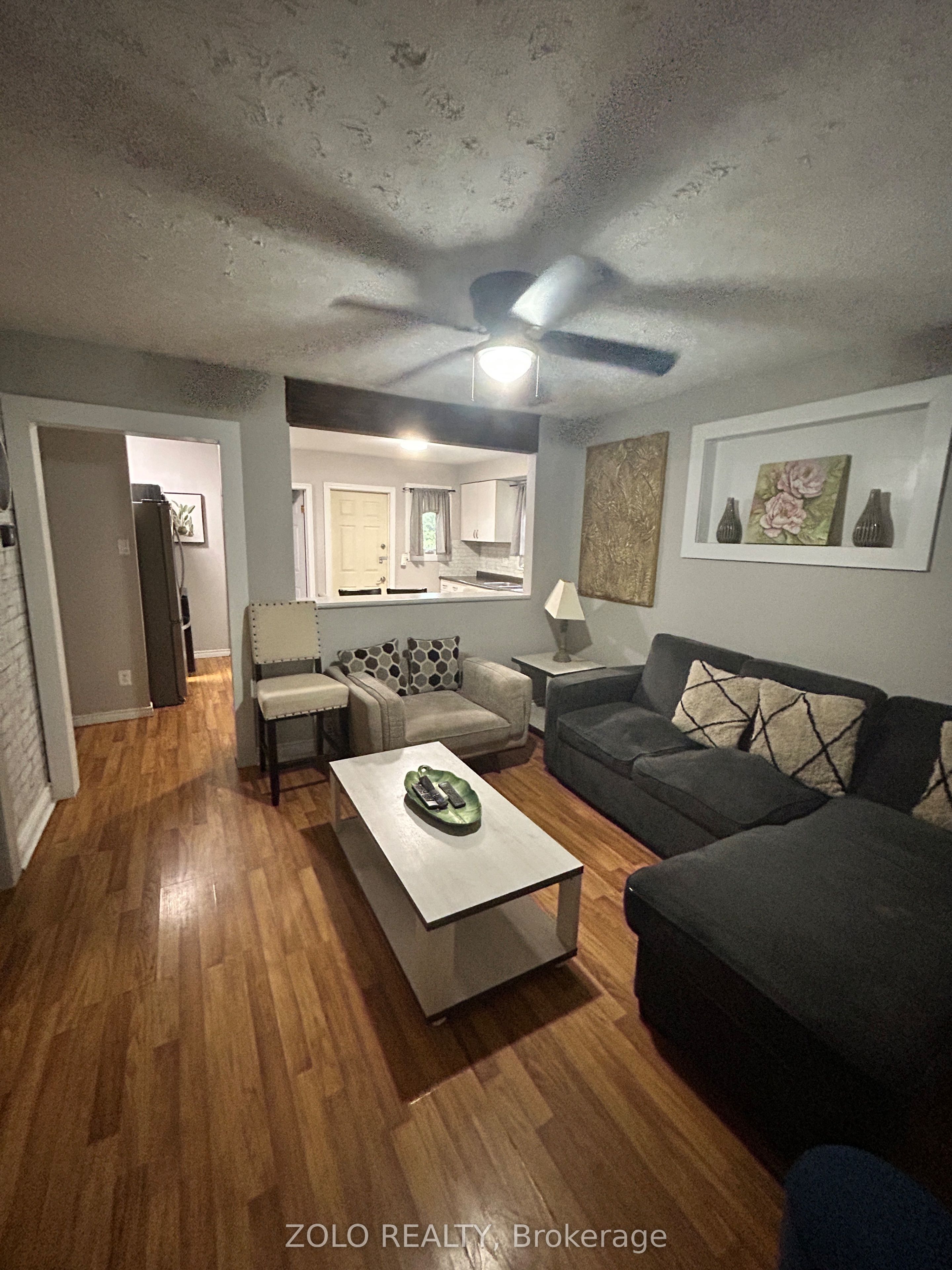 Unit Upper - 6325 Murray Street, Niagara Falls 3