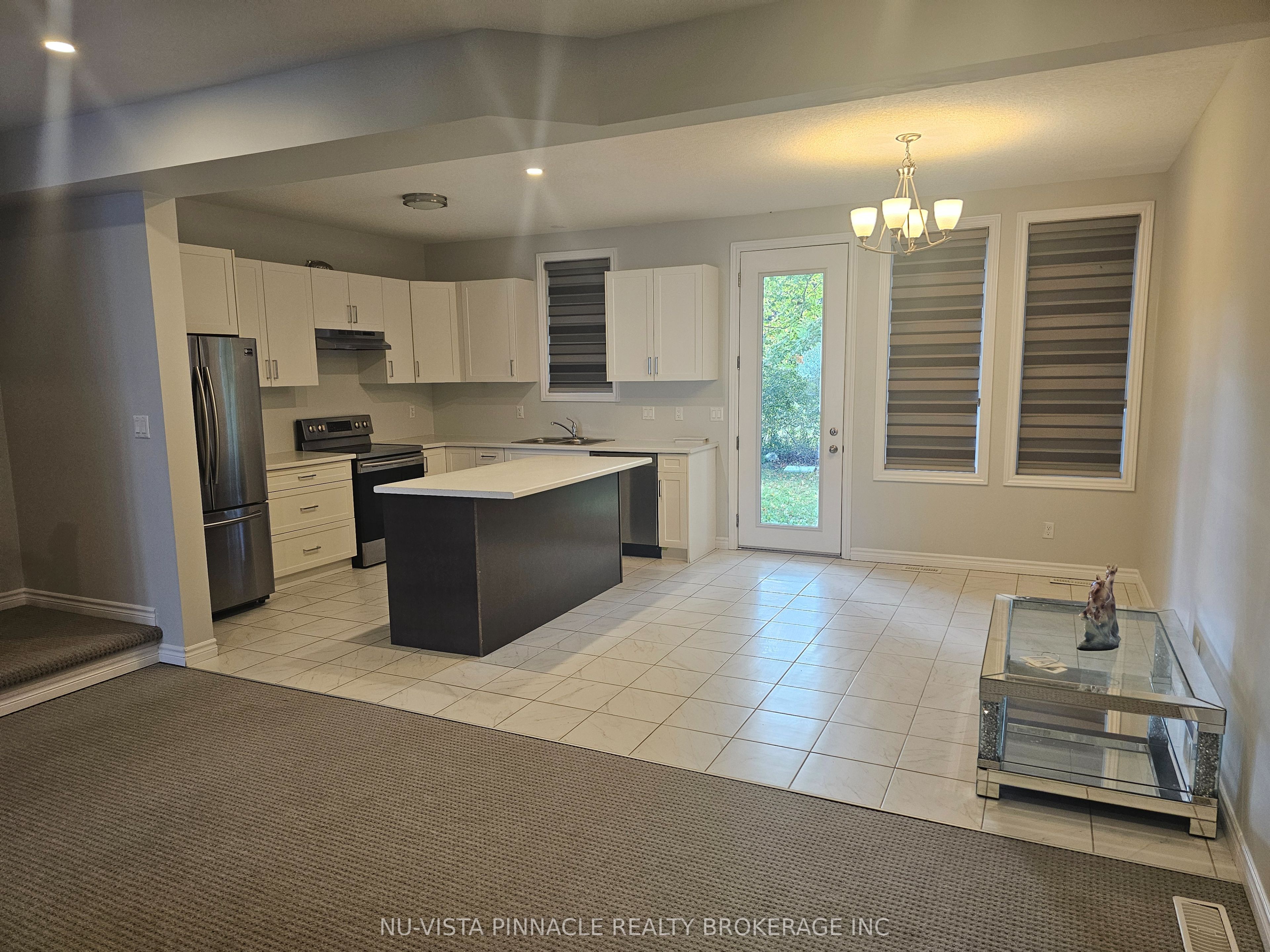 2039 Cedarpark Drive, London 2