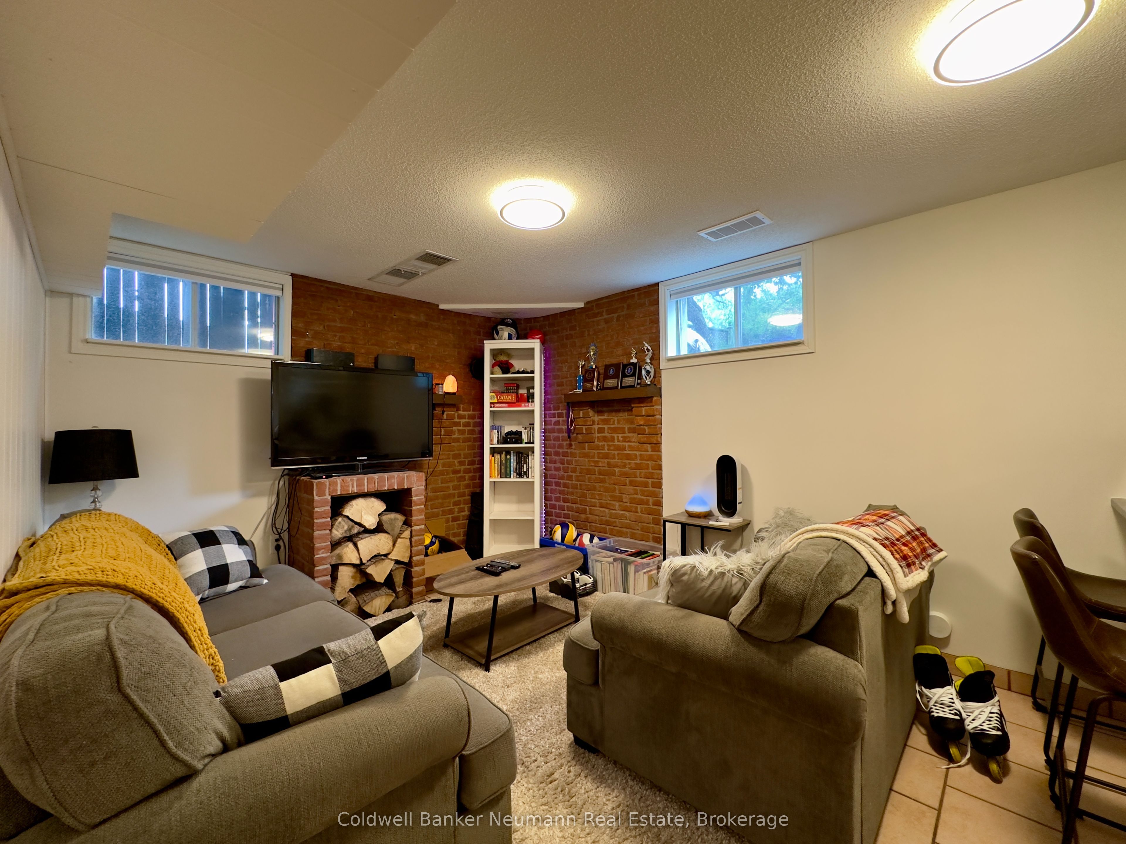 Unit LOWER - 52 Renfield Street, Guelph 1