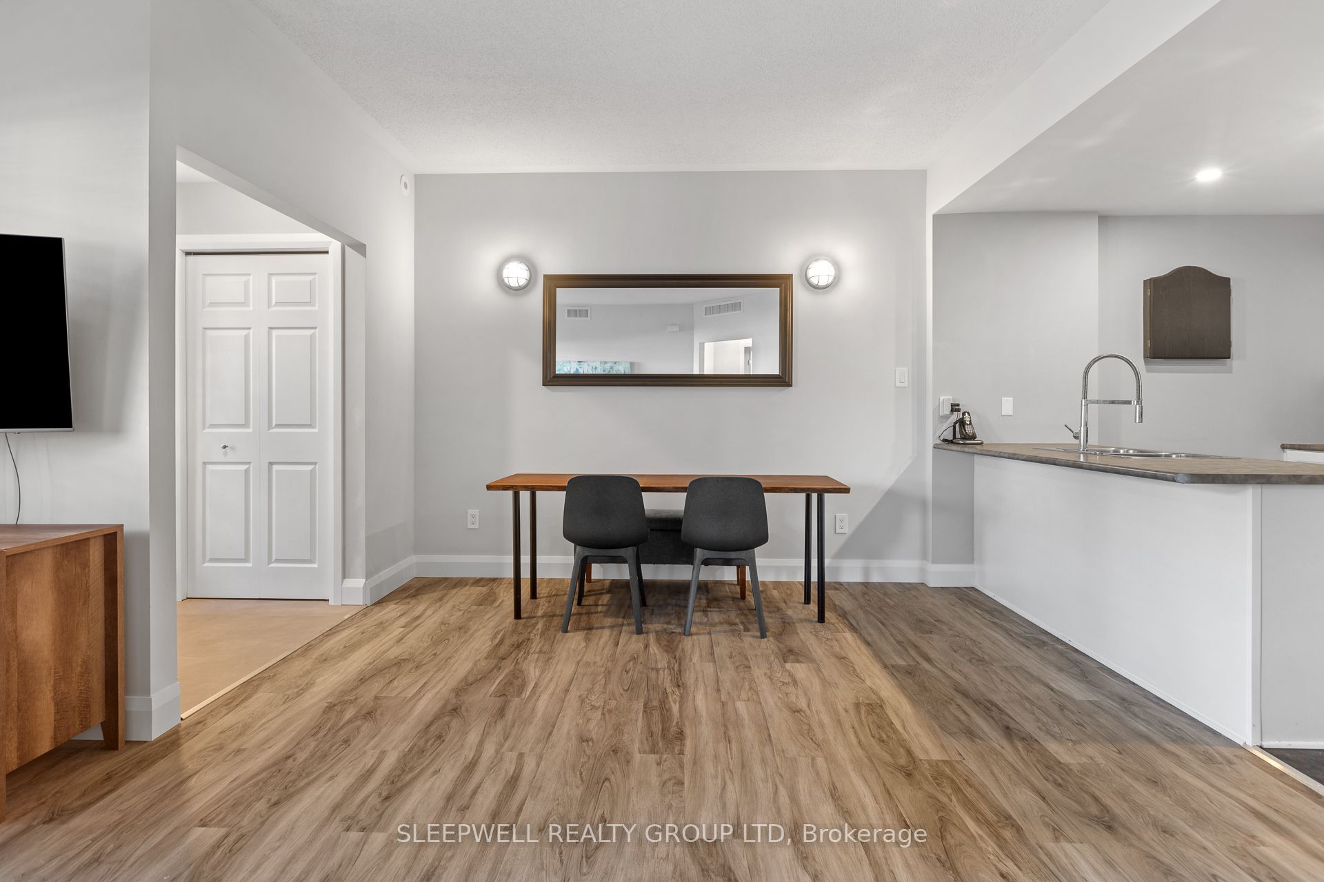 Unit A - 163 Crestway Drive, Nepean 5