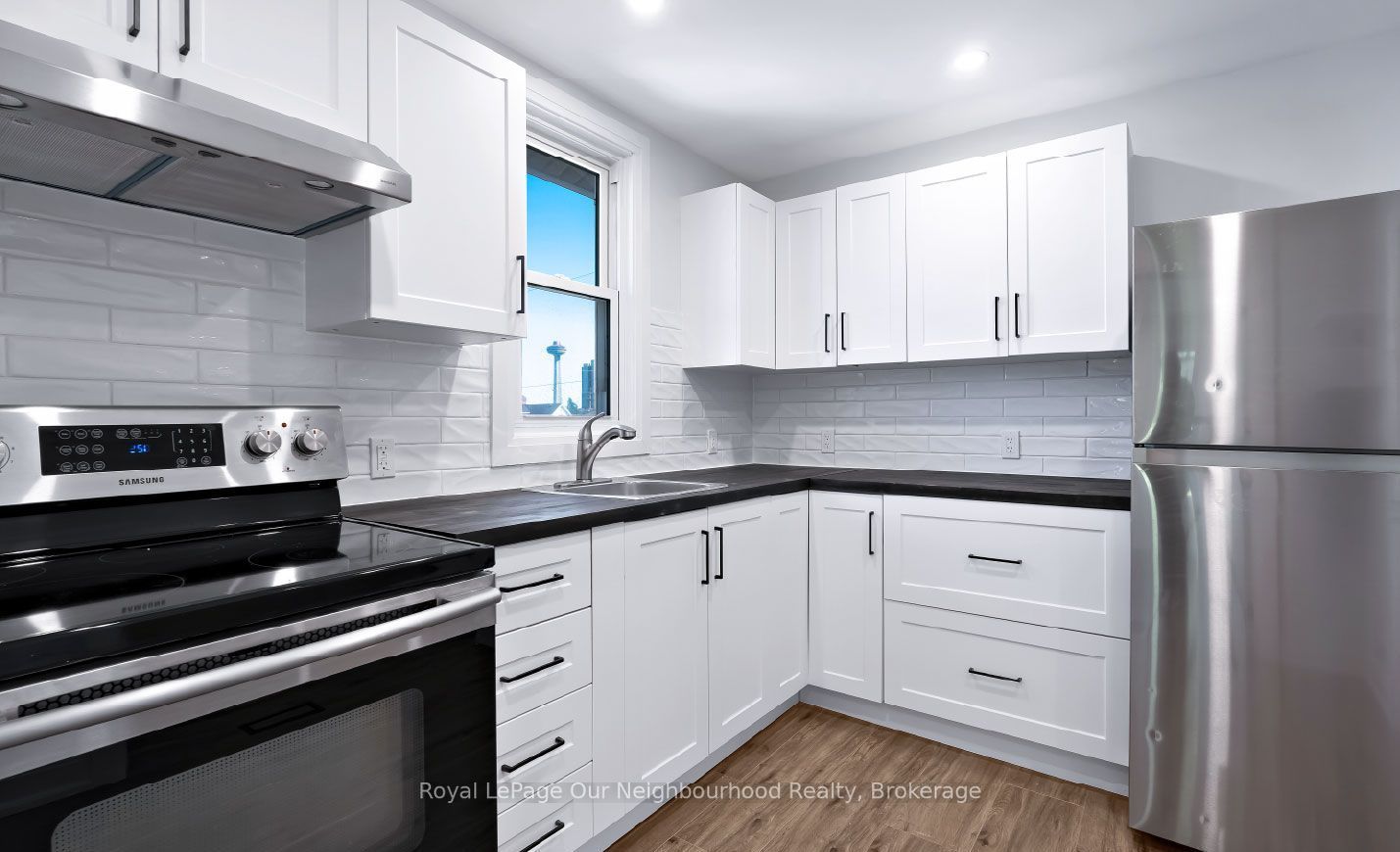 Unit Unit 2 - 5749 Summer Street, Niagara Falls 3