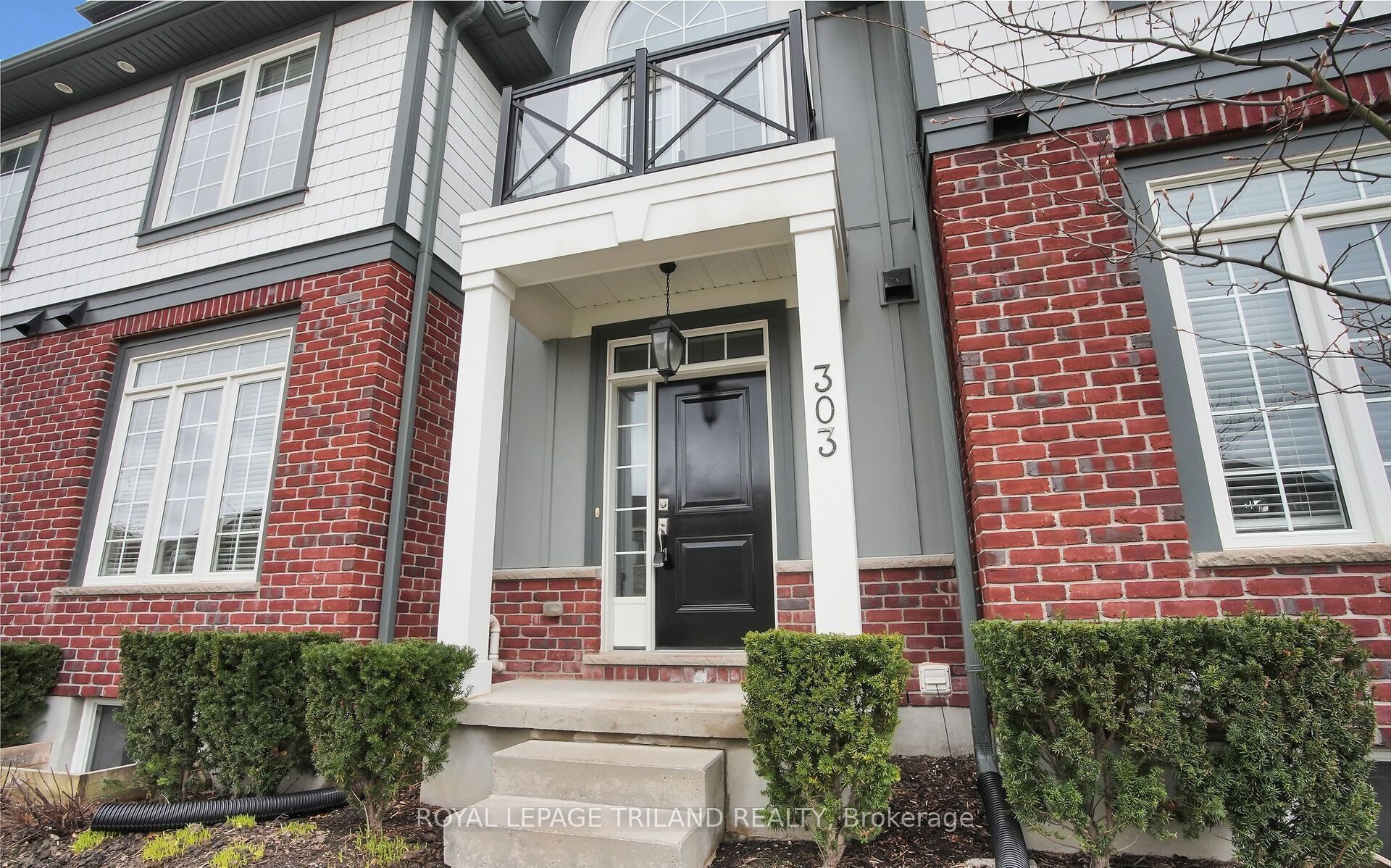 303 Callaway Road, London 3