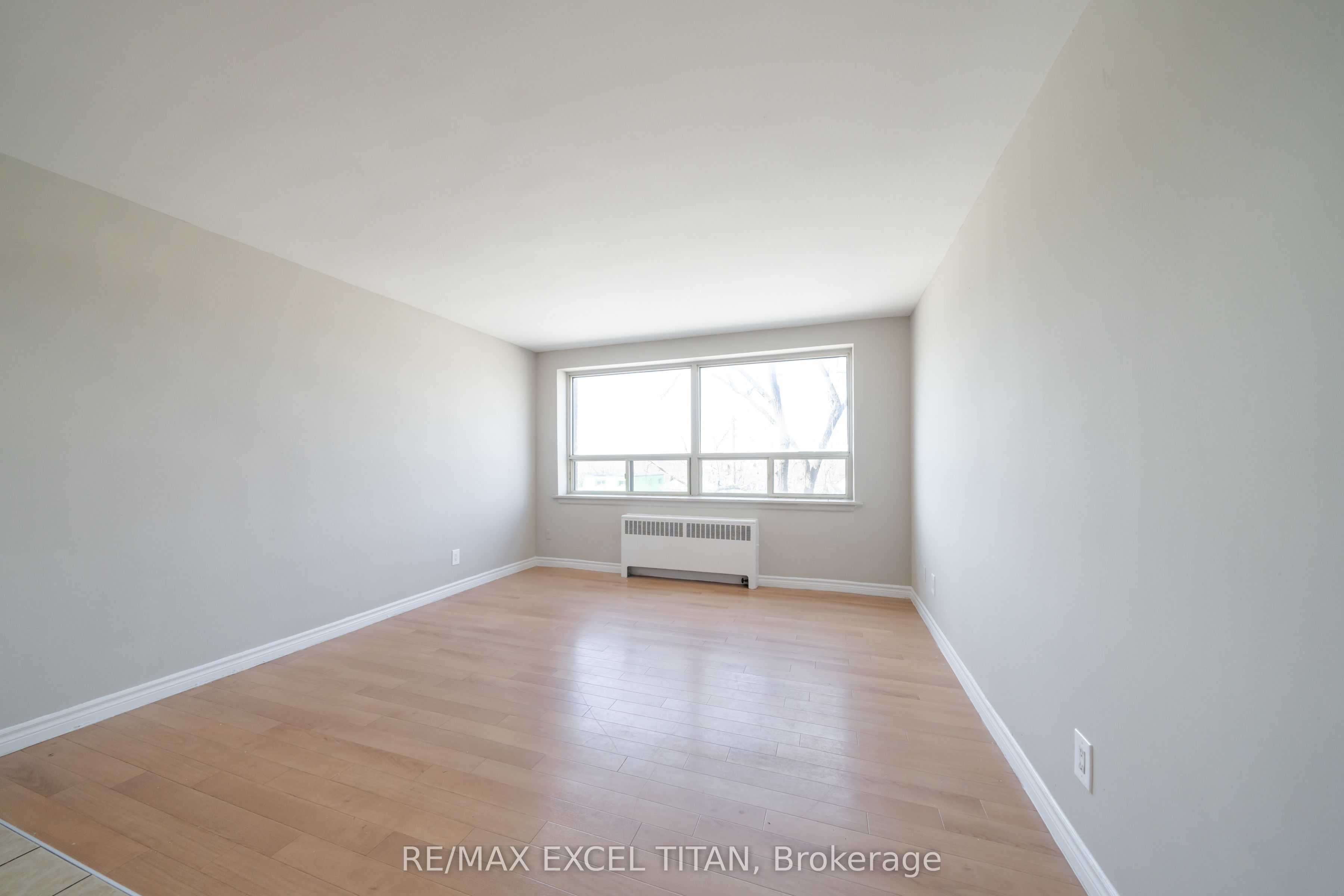 Unit 316B - 468 Ottawa Street, Hamilton 4