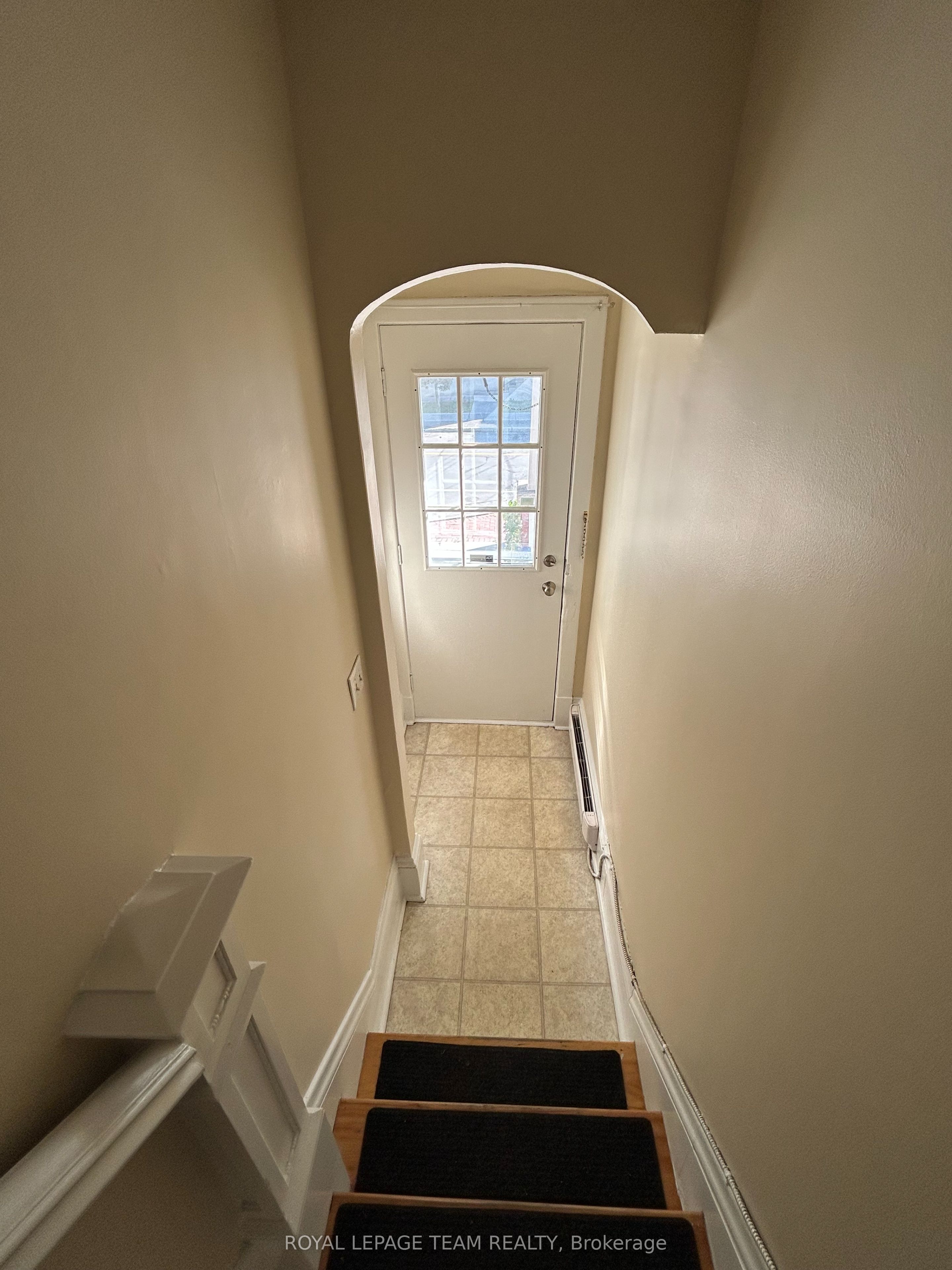 Unit B - 427 SUNNYSIDE Avenue, Ottawa 2